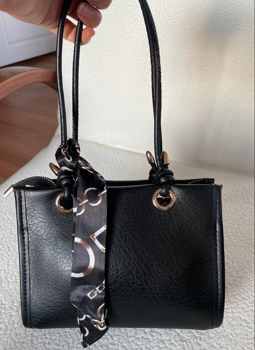 Pinar Black Bag